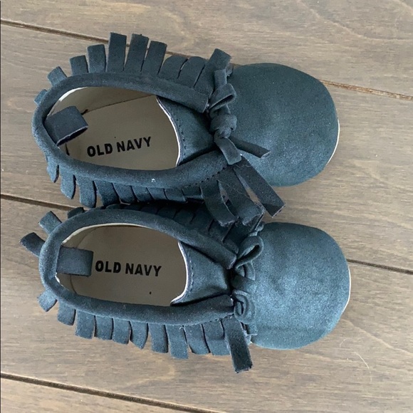 3/$20 baby moccasins - Picture 2 of 4